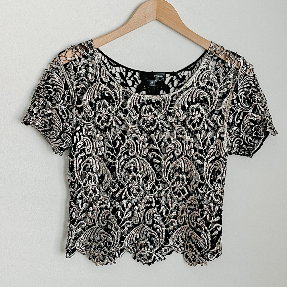 Blouse/crop-top